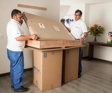 Imagen 8 de 12 de Mudanzas, Fletes, Elevaciones, Embalaje De Muebles, Peones