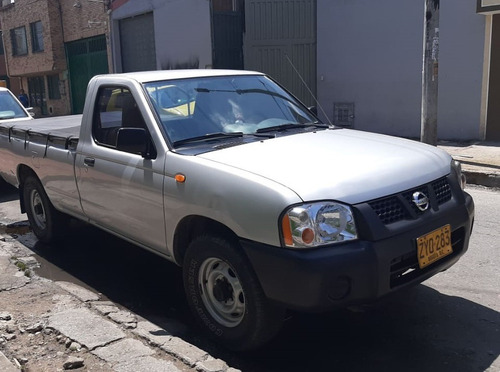 Camioneta Nissan D22/np300 Año 2015