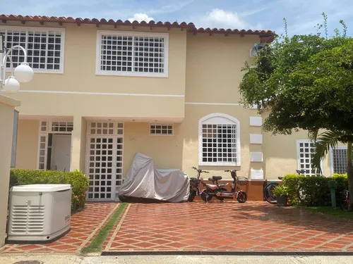 Se Vende Casa 115m2. Guatire.