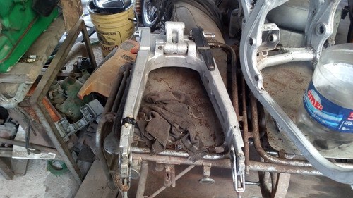 Honda Vf 1000r 3/85 (1985) (no Cbr, R1, R6, Zx6, Zx10, Gpz)