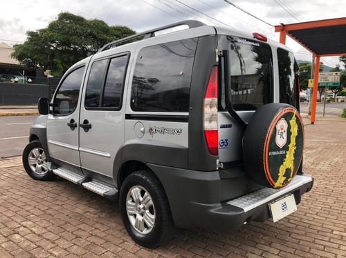 Imagem 3 de 10 de Fiat Doblo 2006 1.8 Adventure 5p