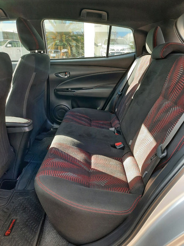 Imagen 7 de 10 de Toyota Yaris S