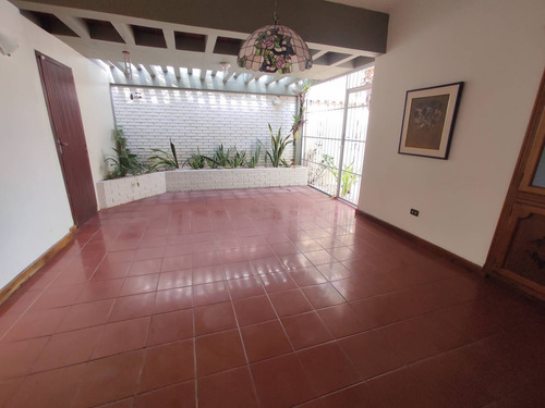 Imagen 15 de 20 de Ruth Ramirez 0414 4211599 Venta Casa Quinta La Viña