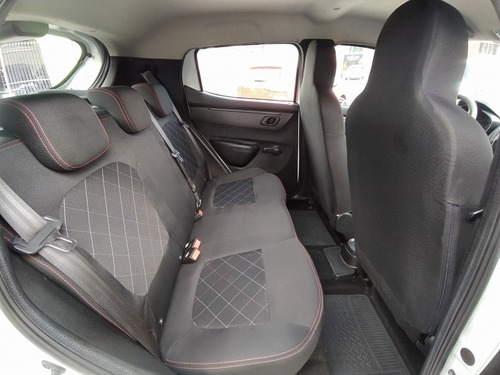 Imagem 8 de 10 de Renault Kwid 1.0 Flex Zen Manual Completo