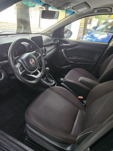 Fiat Cronos 1.8 Precision 16v Flex Aut. 4p