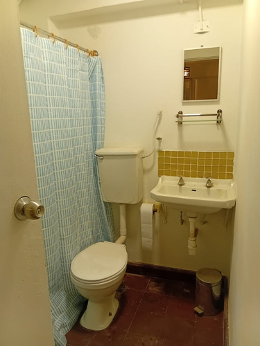 Habitación Amoblada Con Baño Privado Metro P. Almagro, Stgo.