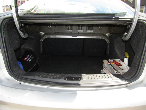 Imagen 15 de 15 de Ford Fiesta 2015 1.6 Titanium