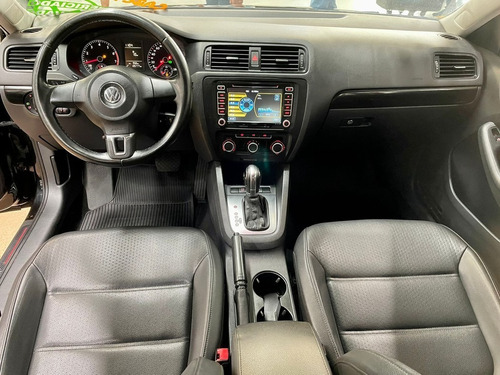 Imagem 2 de 20 de Volkswagen Jetta 2.0 Comfortline 2013