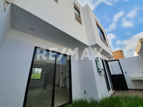 Imagen 25 de 28 de Casa En Venta Sonterra Queretaro Rcv220319-fm