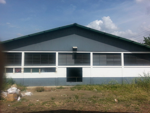 Imagen 7 de 10 de Galpon 819 M2 Fabrica De Plastico