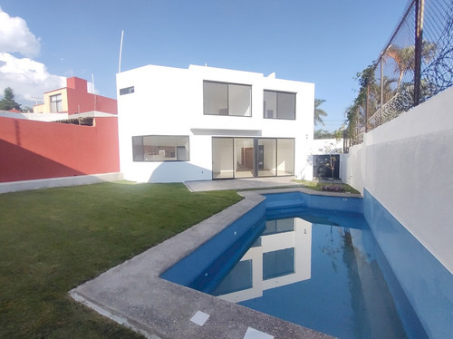 Casa Nueva En Venta En Lomas Tetela, Cuernavaca Morelos.