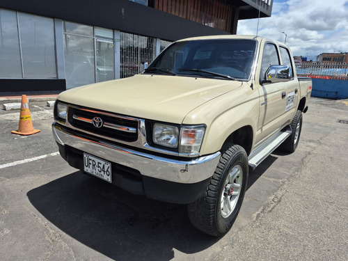 Toyota Hilux 2.4l