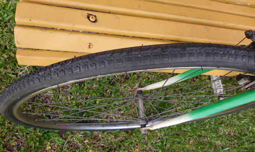 Bicicleta R 28. Usada. Lista Para Salir. $ 178.000 Verde Limón L (Usado)