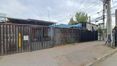 Casa En Venta Con Amplio Terreno En Comuna Del Bosque