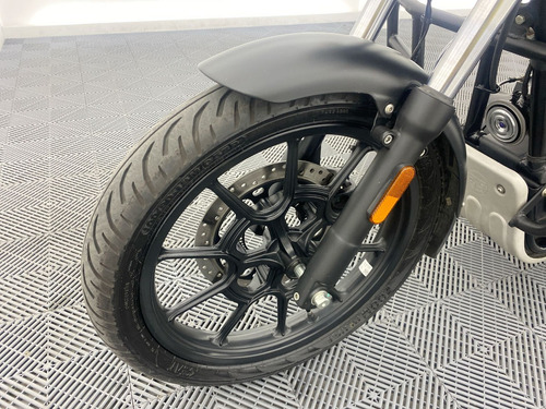 Imagen 24 de 25 de Royal Enfield Meteor 350