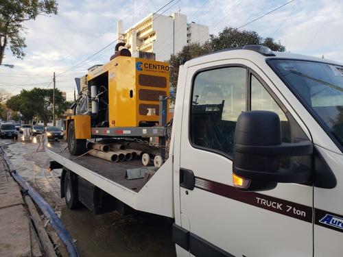 Imagen 5 de 7 de Auxilio Mecanico Grua Remolque Vehicular Plancha Auto Camion