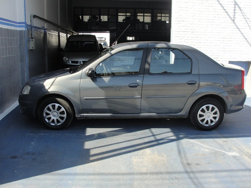 Renault Logan Expression 1,6 Año 2011 Excelente Estado