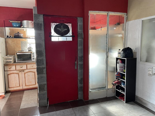 Imagen 7 de 19 de Venta Casa Con 2 Departamentos A Mts Del Acceso Oeste - La Reja Norte