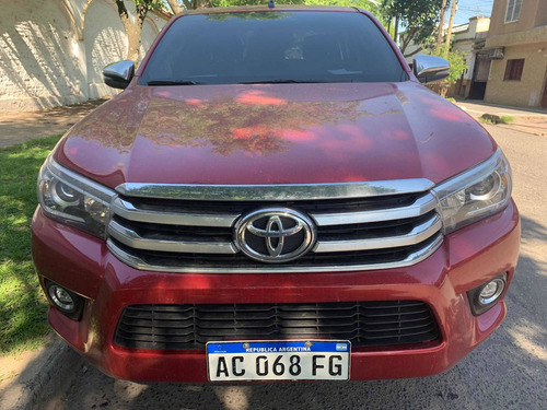 Imagen 3 de 8 de Toyota Hilux 2.8 Cd Srx 177cv 4x2 At 2017
