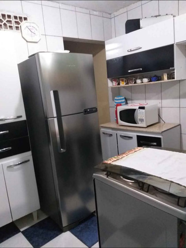 Sobrado C 2 Quartos, Cozinha, Sala, 1 Lavanderia E Banheiro