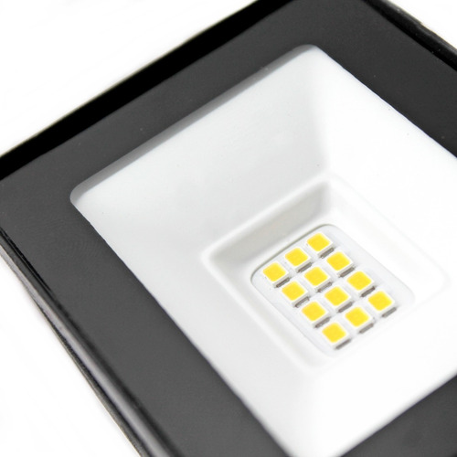 Imagen 5 de 8 de Reflector Led 10w Slim Bajo Consumo Exterior Ip65 Pack X4