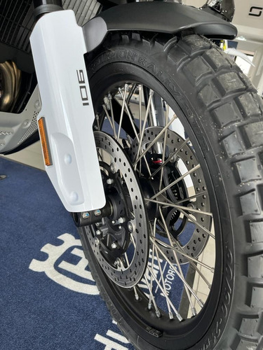 Imagen 13 de 21 de Norden 901 Husqvarna (no Ktm)