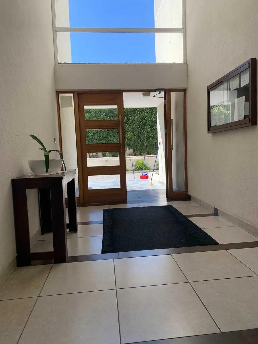 Imagen 1 de 26 de Vende Amplio Departamento Calle Manantiales (151096)