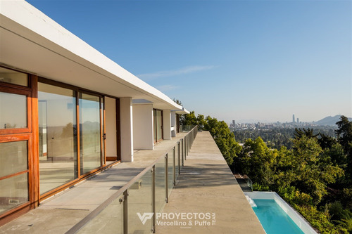 Espectacular Casa En Lo Curro Venta De 6 Dorm. En Vitacura