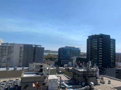 En Venta Departamento Edificio Muy Centrico A Pasos Parque