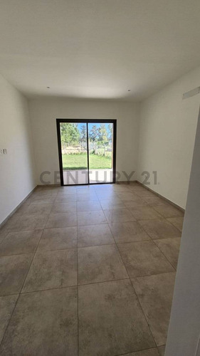 Venta Casa 4 Ambientes En Pilar
