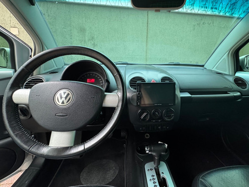 Volkswagen New Beetle 2.0 MI 8V GASOLINA 2P AUTOMÁTICO