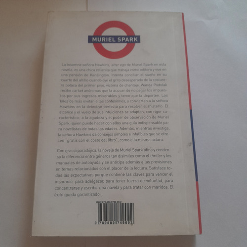 Muy Lejos De Kensington (Usado)
