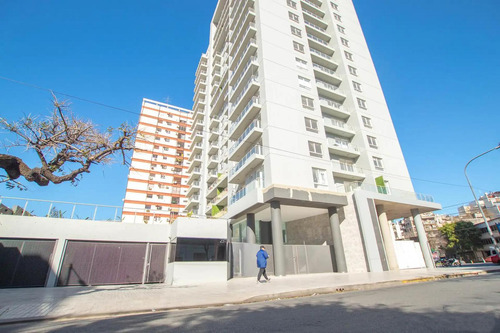 Venta Departamento De 2 Ambientes Con Balcón En Torre Nova, Barrio Paternal