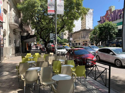 Imagen 9 de 10 de Local Comercial Sobre Avenida Pellegrini