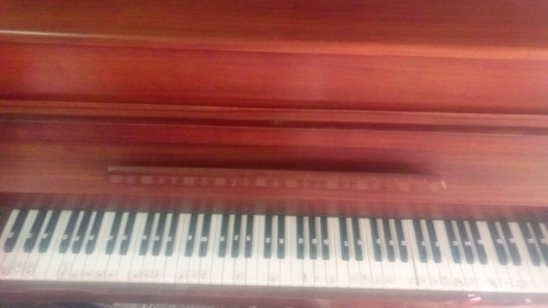Piano London En Excelente Condiciones 