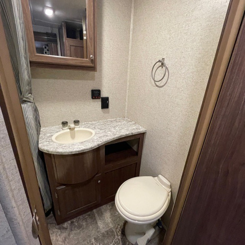 Imagen 12 de 15 de Casa Movil 2018 Pioneer Camper Motorhome Traila Remolque