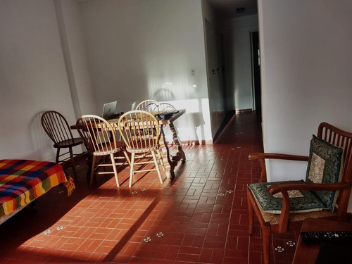 Imagen 15 de 16 de Departamento Dos Ambientes A La Calle Con Balcón.