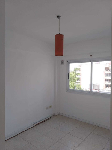 Palacios Nº 1114, 3º A, Victoria, (venta Con Rentas)