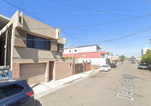 !!!!!!se Vende Casa En Universidad Otay,,,tijuana!!!!excelente Ubicación!!!!!remates Hipotecarios