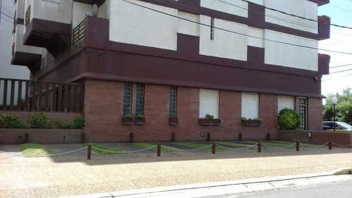 Imagen 3 de 8 de Cochera En Venta En Brava Vi
