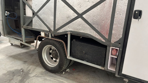 Imagem 10 de 15 de Motorhome Venturacar (semi Pronto)