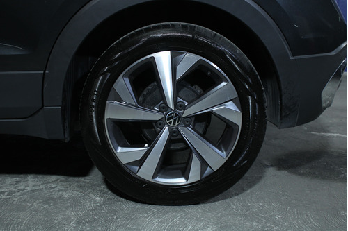 Volkswagen Taigun 1.0 Tsi Comfortline At