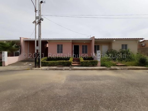Imagen 12 de 30 de Casas En Venta Cabudare /04245565759