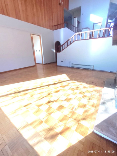 Arriendo De Gran Casa Ideal Para Empresas, Instituciones