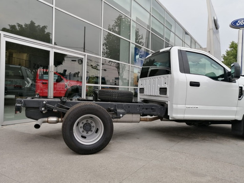 Ford F-350 Xl At