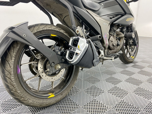 Imagen 20 de 23 de Suzuki Gixxer 250