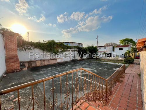 Maria E Vende !!tu Nuevo Hogar !! Espectacular Con Piscina Casaduplex En La Morenera, Lara#25-19368*4h 3b 98m2