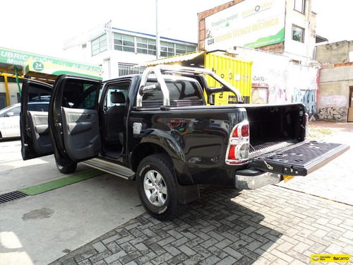 Toyota Hilux Doble Cabina 4x4 3.0 Mt