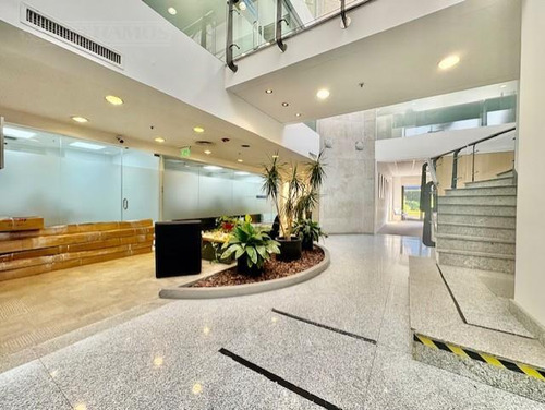 Edificio De Oficinas Lomas De San Isidro