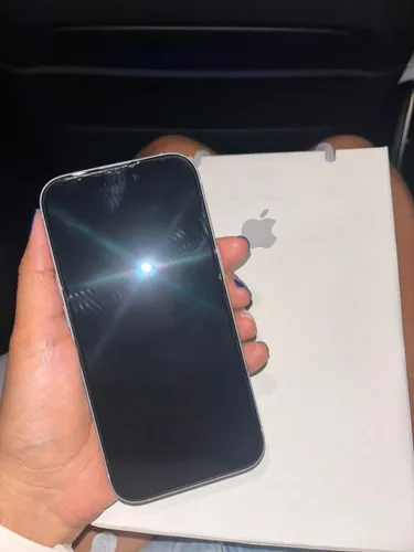 Apple iPhone 15 (256 Gb) - Azul (Usado)